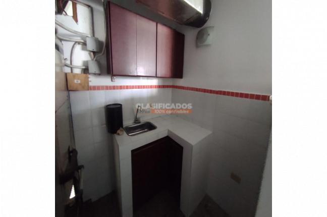 Locales y Bodegas, Alquiler, Versalles - $13.000.000