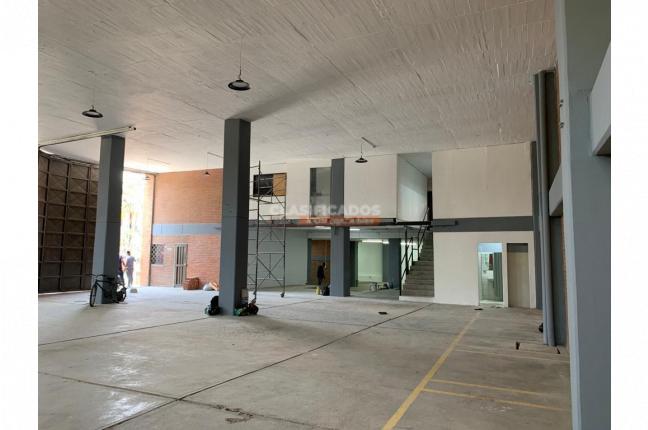 Locales y Bodegas, Venta, El Troncal - $3.450.000.000