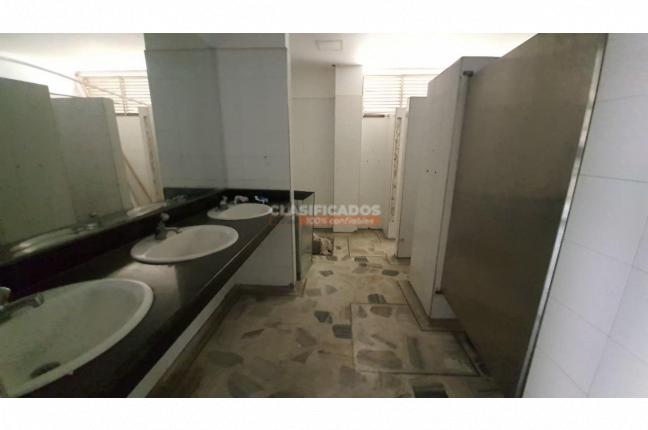 Locales y Bodegas, Alquiler, Granada - $15.000.000