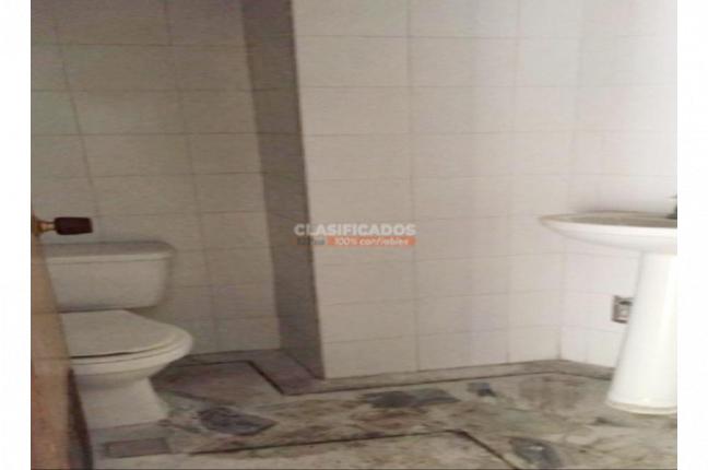 Edificios, Venta, Granada - $3.100.000.000