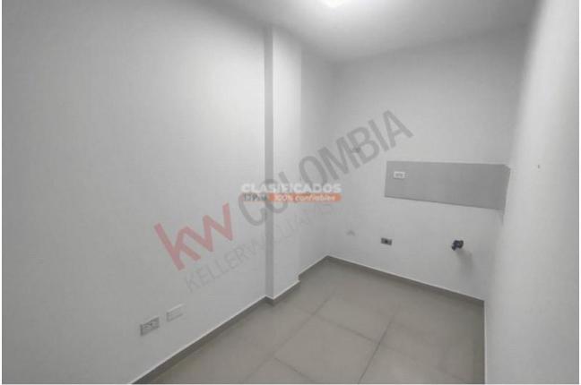 Locales y Bodegas, Alquiler, Camino Real - $4.500.000