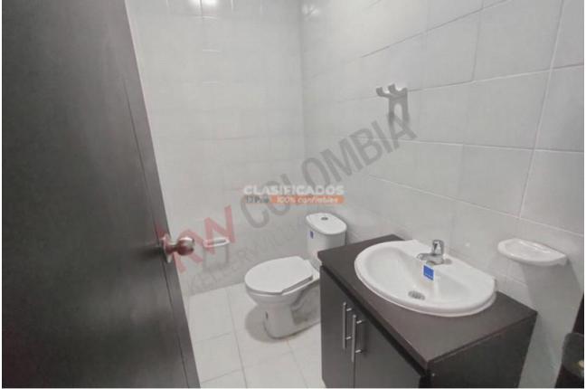 Locales y Bodegas, Alquiler, Camino Real - $4.500.000