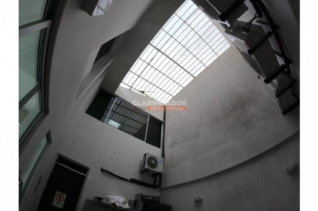 Edificios, Venta en La Flora