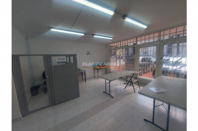 Oficinas y Consultorios, Venta, Versalles - $800.000.000