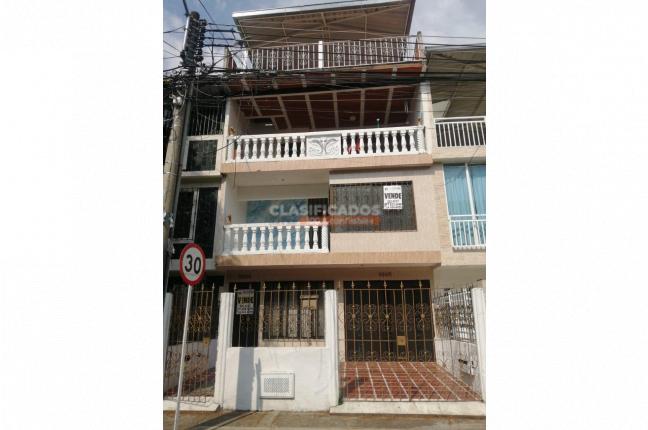 Casas, Venta en Ciudad 2.000