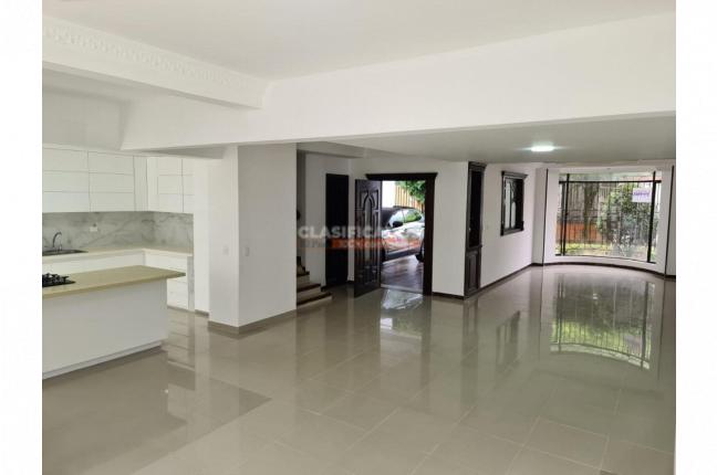 Casas, Alquiler, La Hacienda - $4.700.000