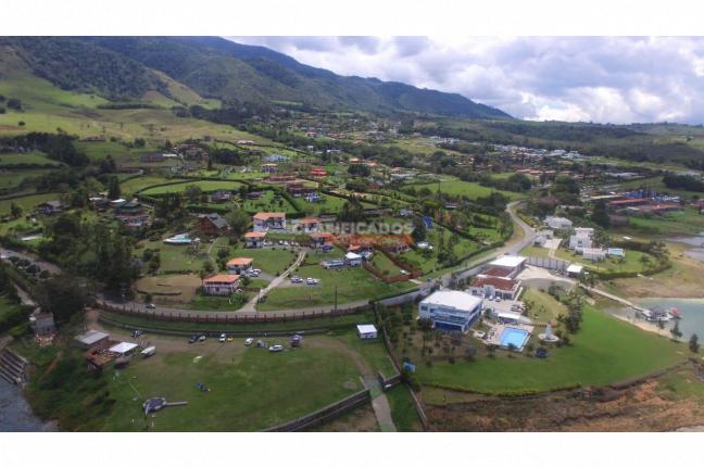 Fincas y Casas Campestres, Venta en Calima (Darién)
