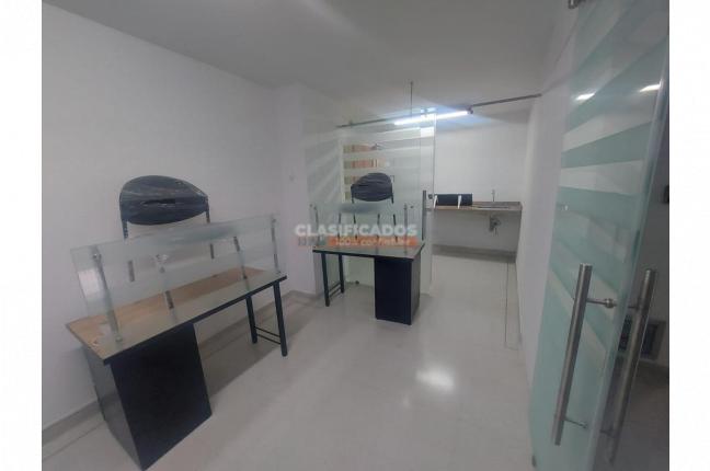 Oficinas y Consultorios, Alquiler, San Vicente - $2.500.000