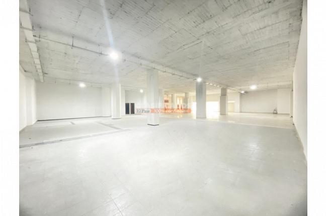 Oficinas y Consultorios, Alquiler, Ed. Alférez Real - $42.000.000