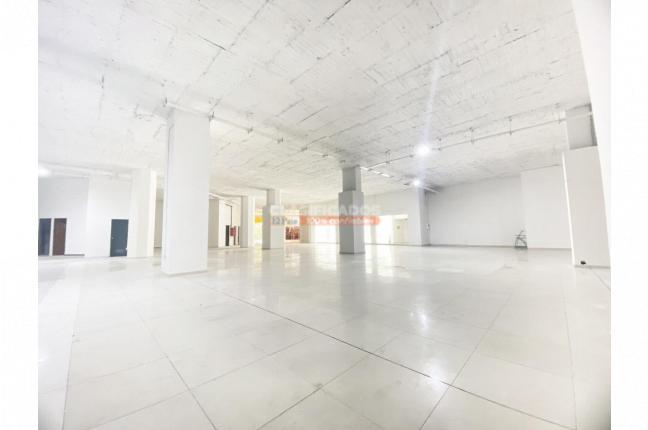 Oficinas y Consultorios, Alquiler, Ed. Alférez Real - $42.000.000