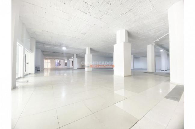 Oficinas y Consultorios, Alquiler, Ed. Alférez Real - $42.000.000