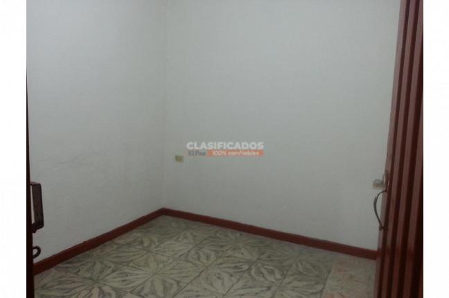 Apartamentos, Alquiler, 20 de Julio - $1.000.000