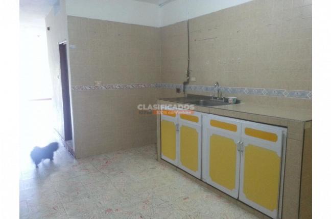 Apartamentos, Alquiler, 20 de Julio - $1.000.000