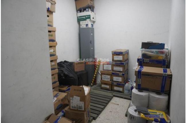 Locales y Bodegas, Alquiler, Colseguros - $8.000.000