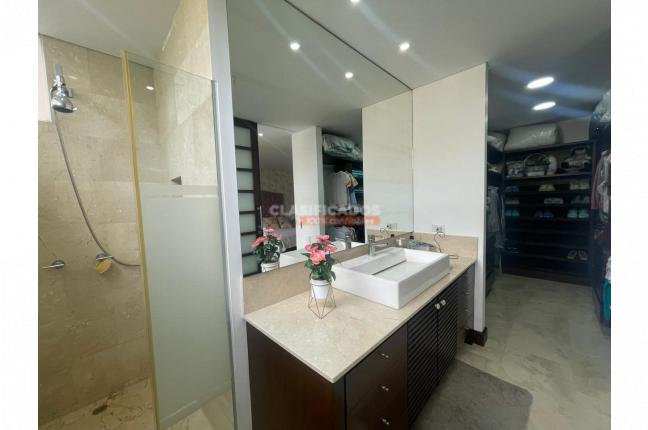 Apartamentos, Venta, Aguacatal - $2.200.000.000
