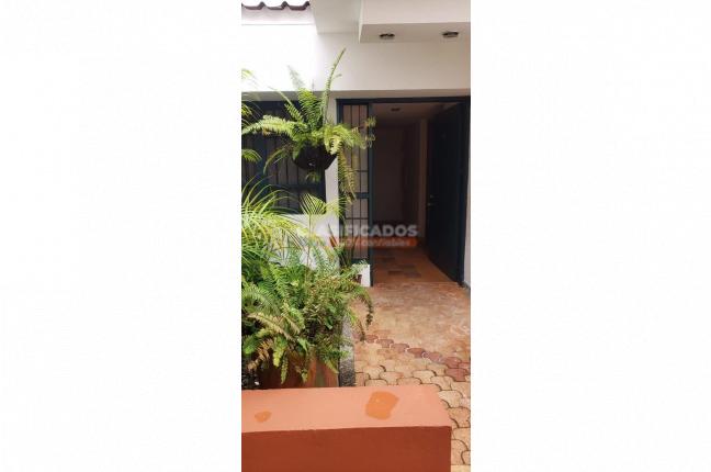 Casas, Venta en Bella Suiza