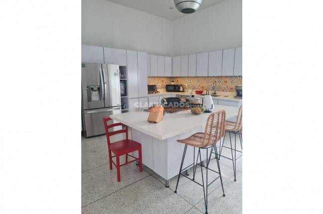 Casas, Venta en La Flora