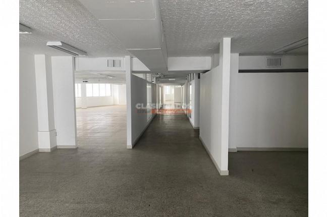 Oficinas y Consultorios, Alquiler, La Merced - $30.000.000