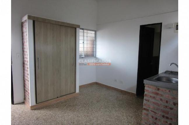 Apartaestudios, Alquiler en Cristóbal Colón