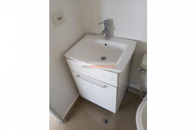 Locales y Bodegas, Alquiler, Centro Ccial. Unicentro - $4.800.000