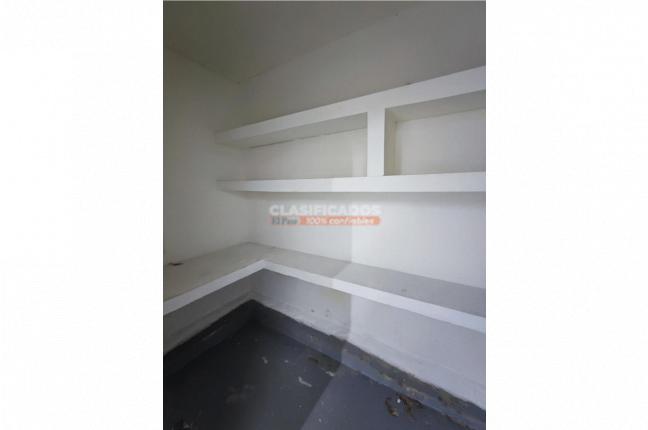 Locales y Bodegas, Venta en Versalles