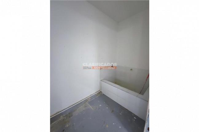 Locales y Bodegas, Venta, Versalles - $250.000.000