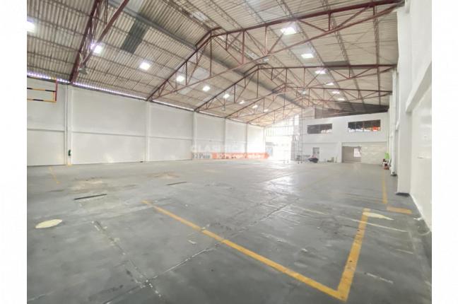 Locales y Bodegas, Alquiler en Acopi