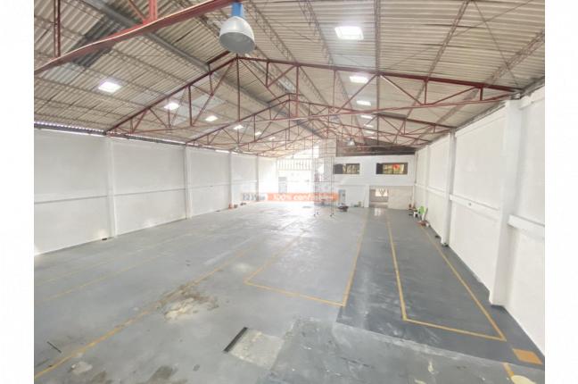 Locales y Bodegas, Alquiler, Acopi - $15.000.000