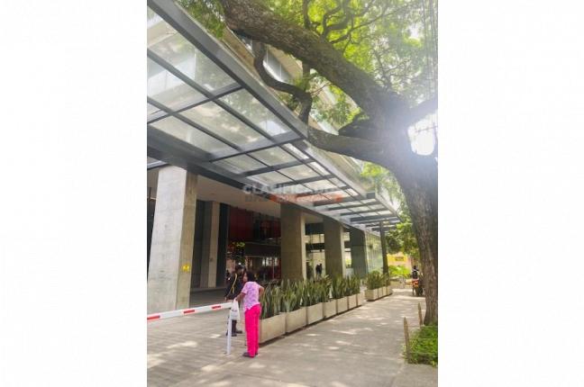 Oficinas y Consultorios, Alquiler en Santa Mónica Norte