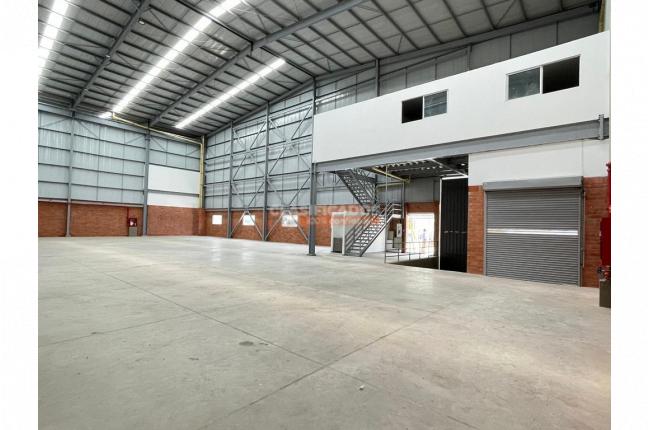 Locales y Bodegas, Venta en Yumbo