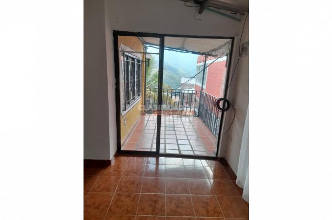 Casas, Venta en Campo Alegre