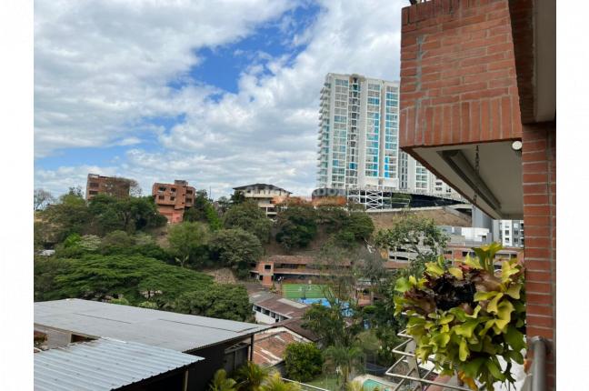 Apartamentos, Venta en Altos Menga