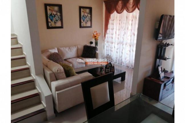 Casas, Venta en Ciudad Country