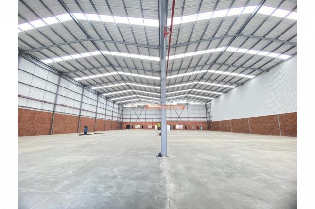 Locales y Bodegas, Alquiler en Yumbo