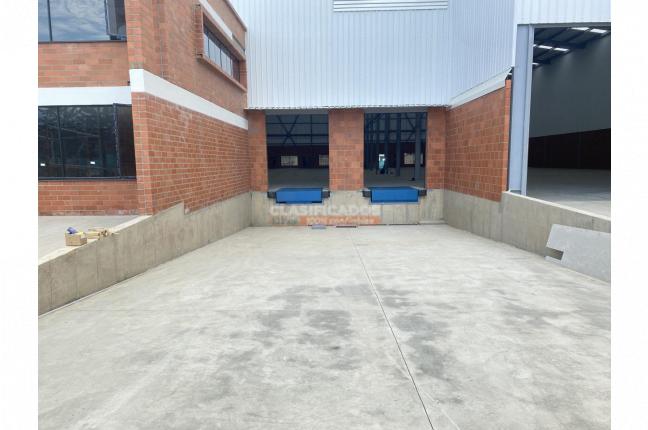 Locales y Bodegas, Alquiler, Yumbo - $37.775.000