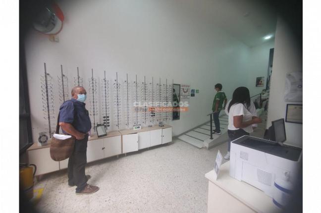 Oficinas y Consultorios, Alquiler, Centenario - $5.000.000