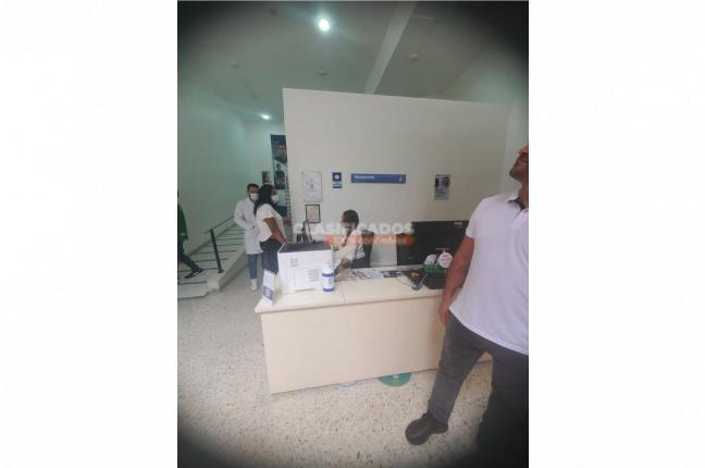 Oficinas y Consultorios, Alquiler, Centenario - $5.000.000