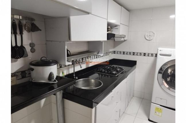 Apartamentos, Venta, Colinas del Bosque - $225.000.000