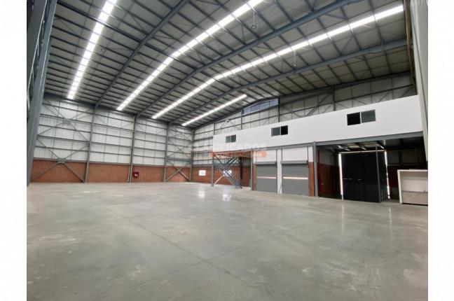 Locales y Bodegas, Alquiler en Yumbo