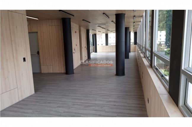 Oficinas y Consultorios, Alquiler en Centenario