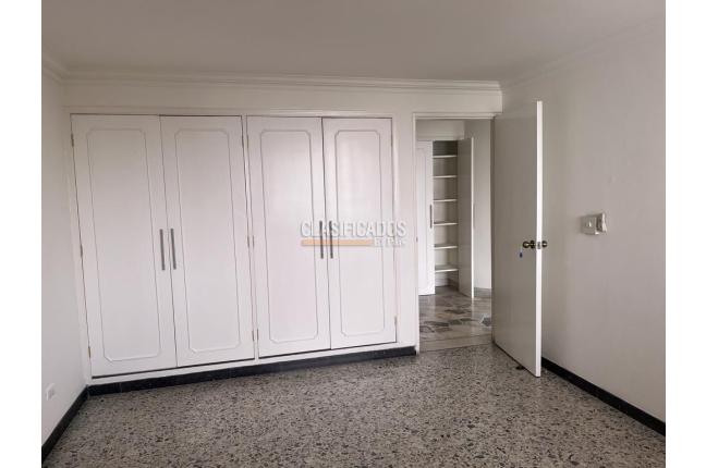 Apartamentos, Venta, Versalles - $530.000.000