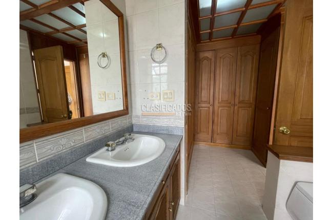 Apartamentos, Alquiler, Arboleda