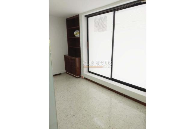 Oficinas y Consultorios, Alquiler, Centenario - $4.735.339