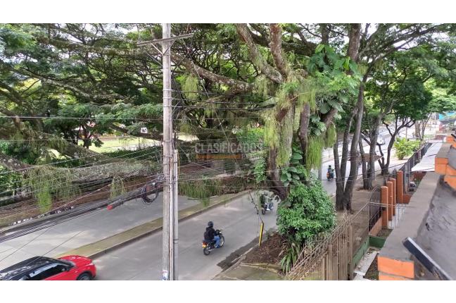 Edificios, Venta, Seminario - $1.250.000.000