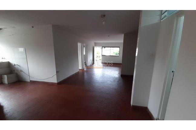 Apartamentos, Alquiler en Las Granjas