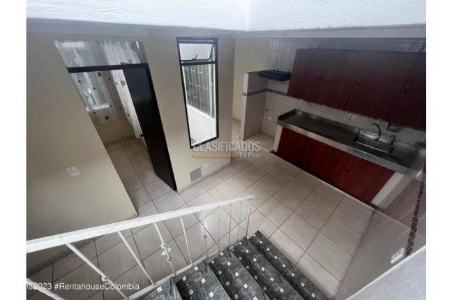 Casas, Venta, Bogotá - $690.000.000