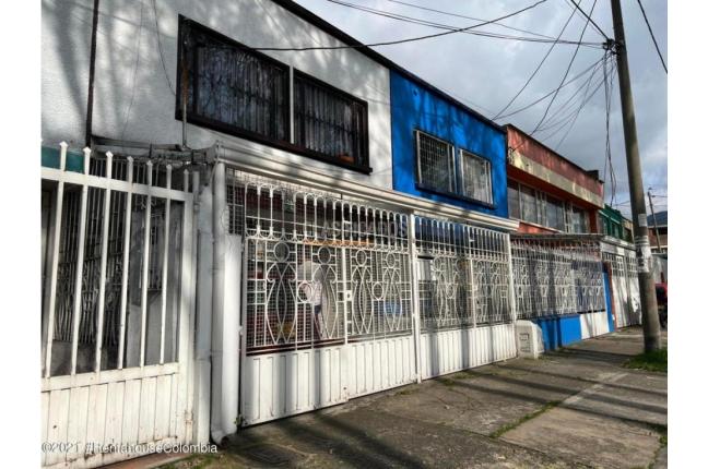 Casas, Venta, Bogotá - $690.000.000