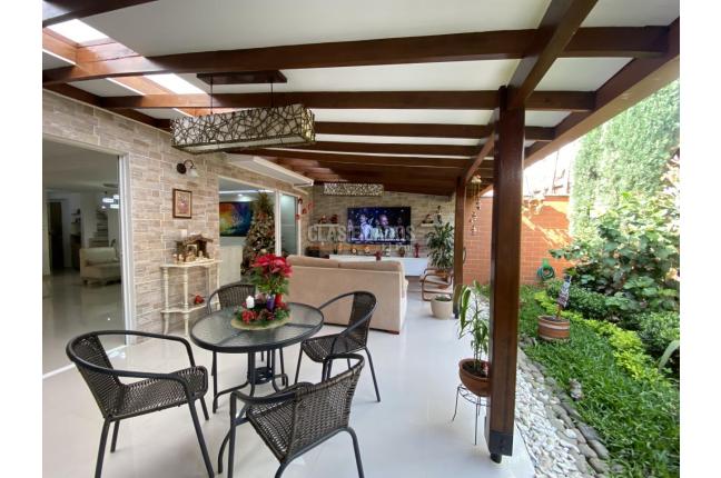 Casas, Venta, Ciudad Jardín - $730.000.000