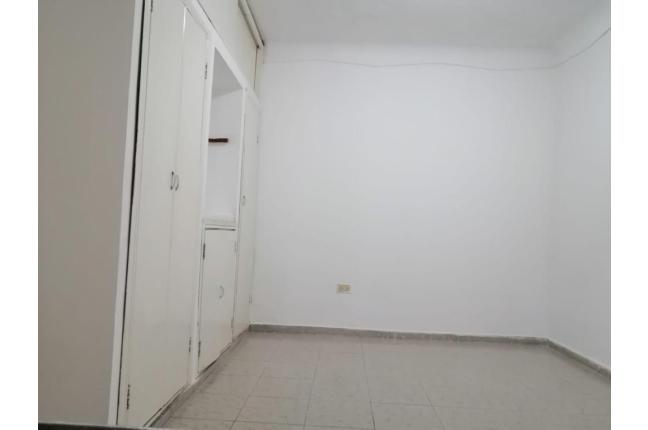 Apartaestudios, Alquiler, Nápoles