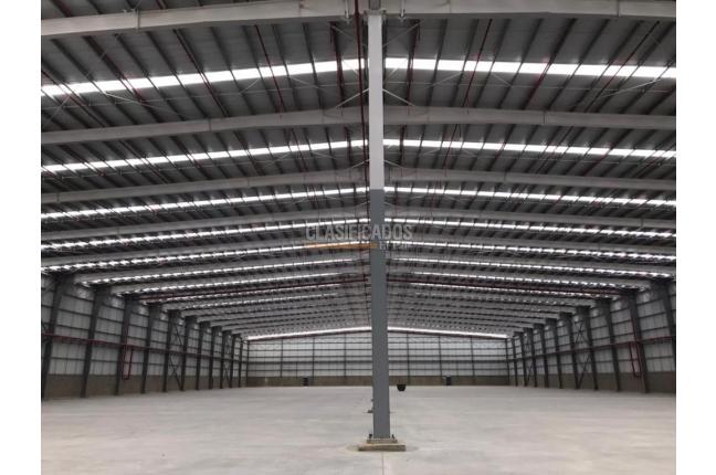 Locales y Bodegas, Alquiler en Yumbo